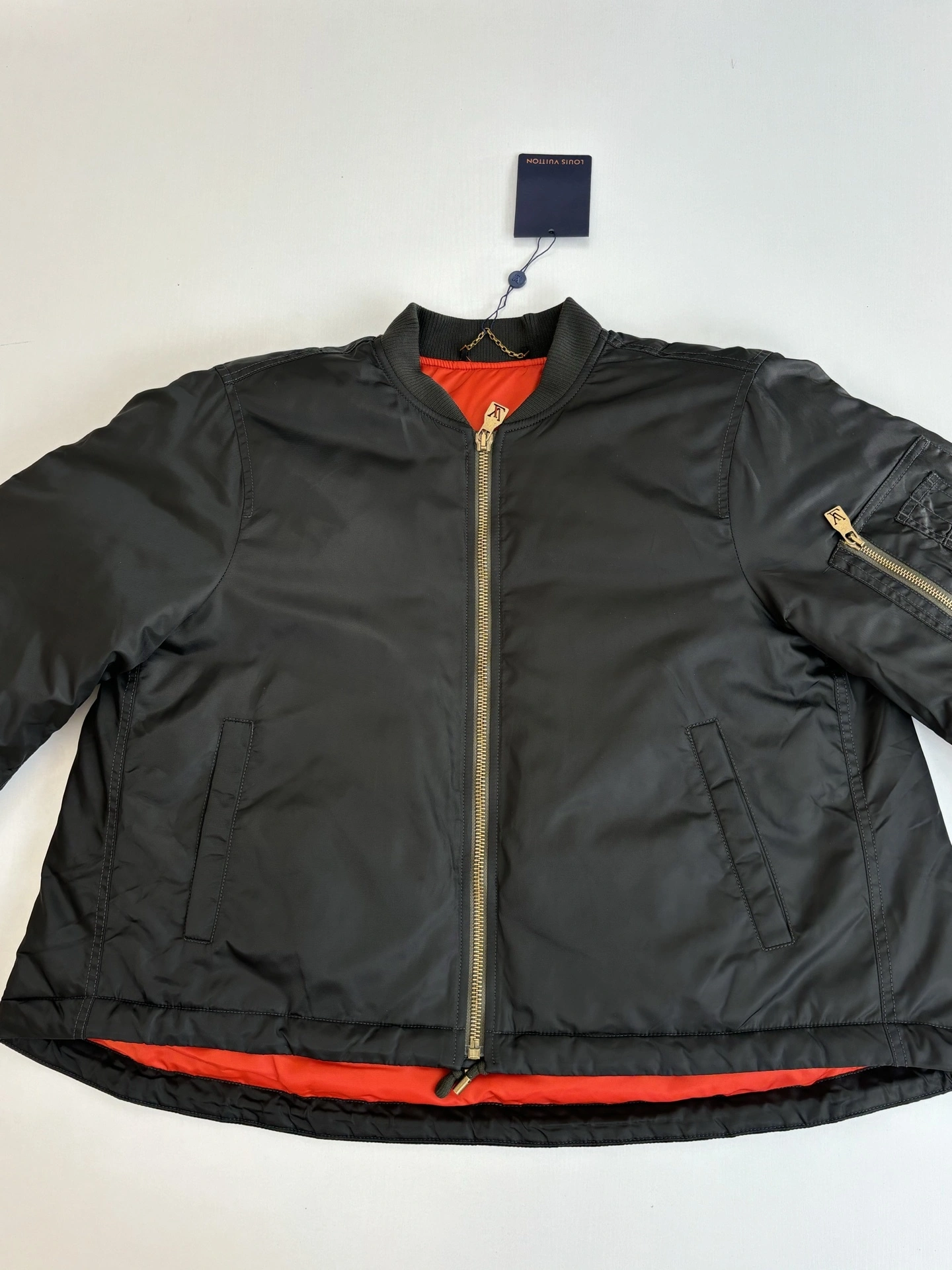 wg.luxury-- 8V item:E-F363I2337H